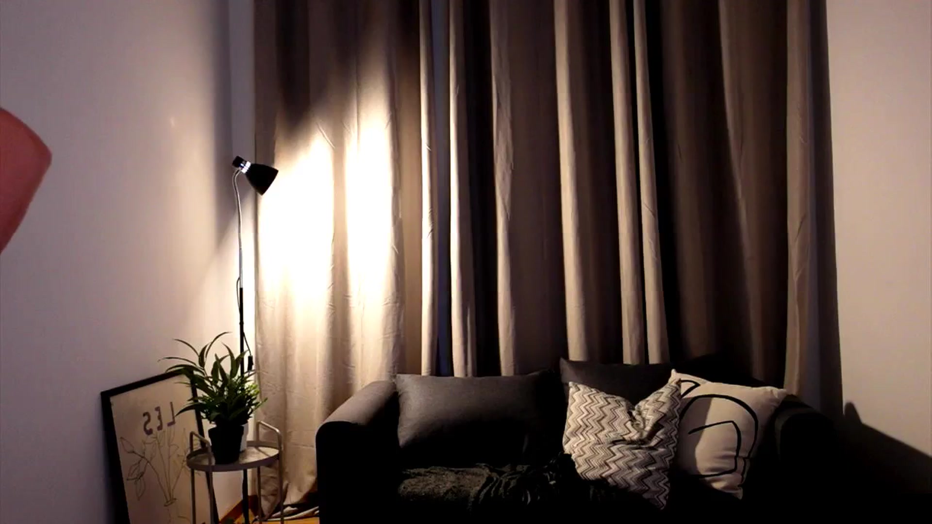 Gallery image thumbnail from Wonderr_Woman's myfreecams stream on, 10/05/2024, 13:43 image 11 of 20