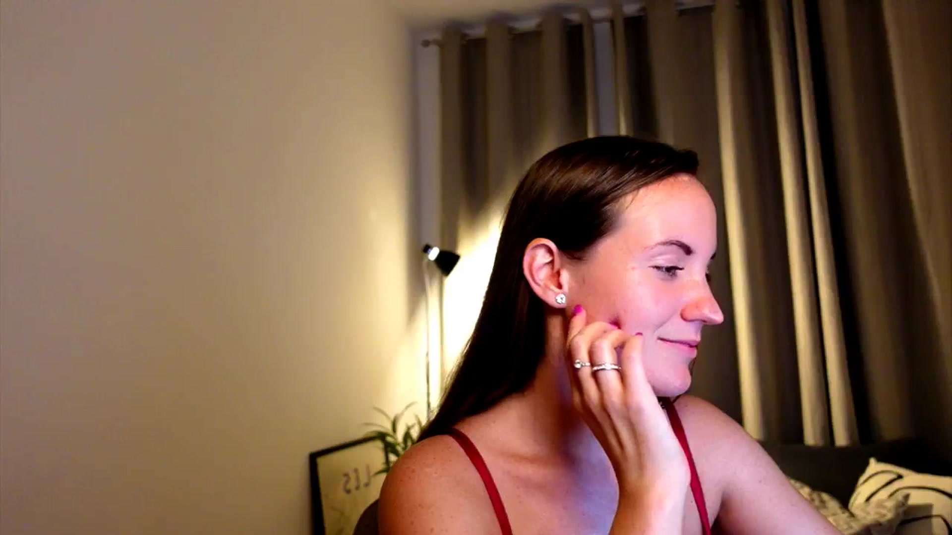 Gallery image thumbnail from Wonderr_Woman's myfreecams stream on, 10/05/2024, 17:07 image 2 of 20