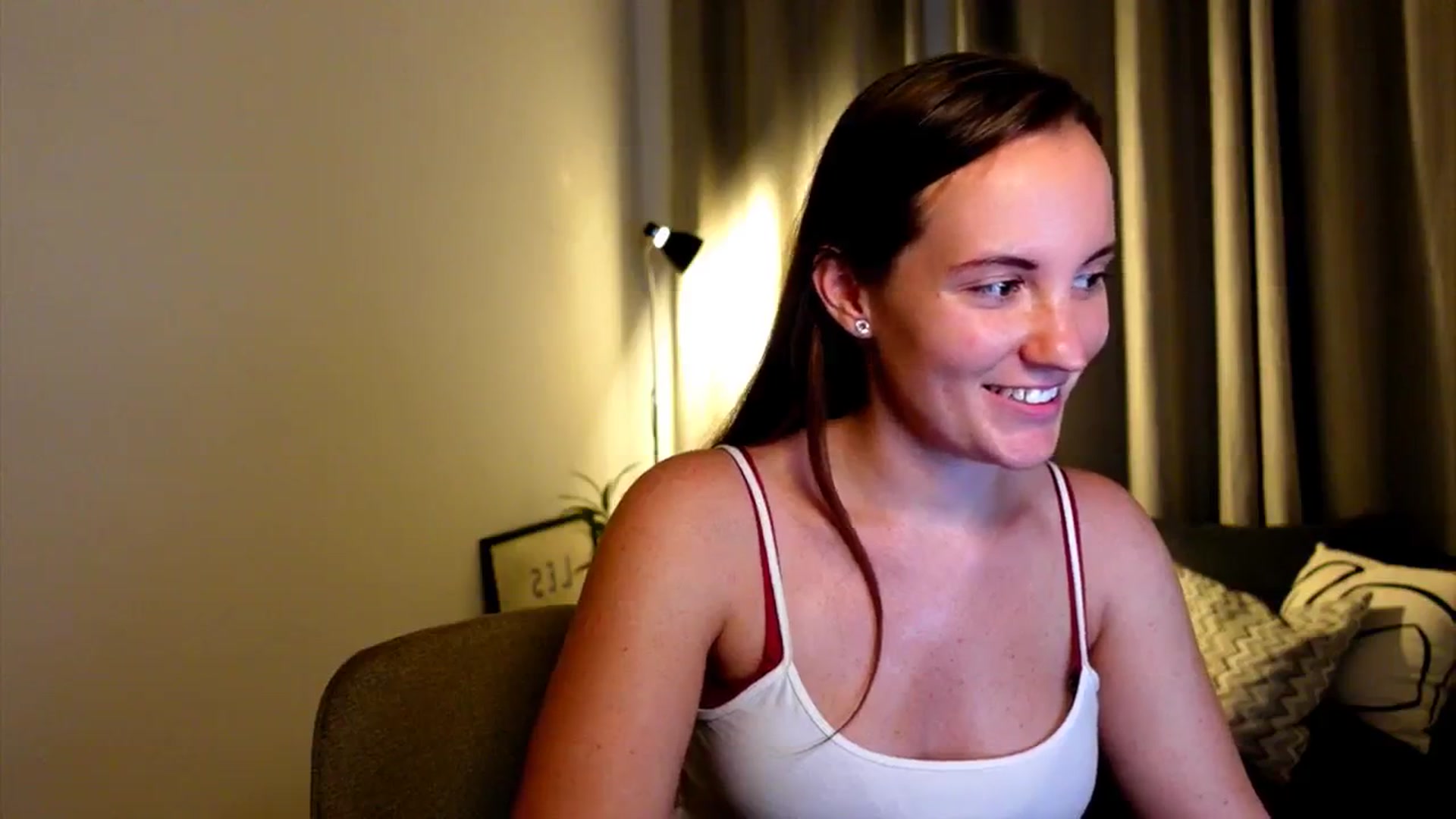 Gallery image thumbnail from Wonderr_Woman's myfreecams stream on, 10/05/2024, 17:07 image 14 of 20
