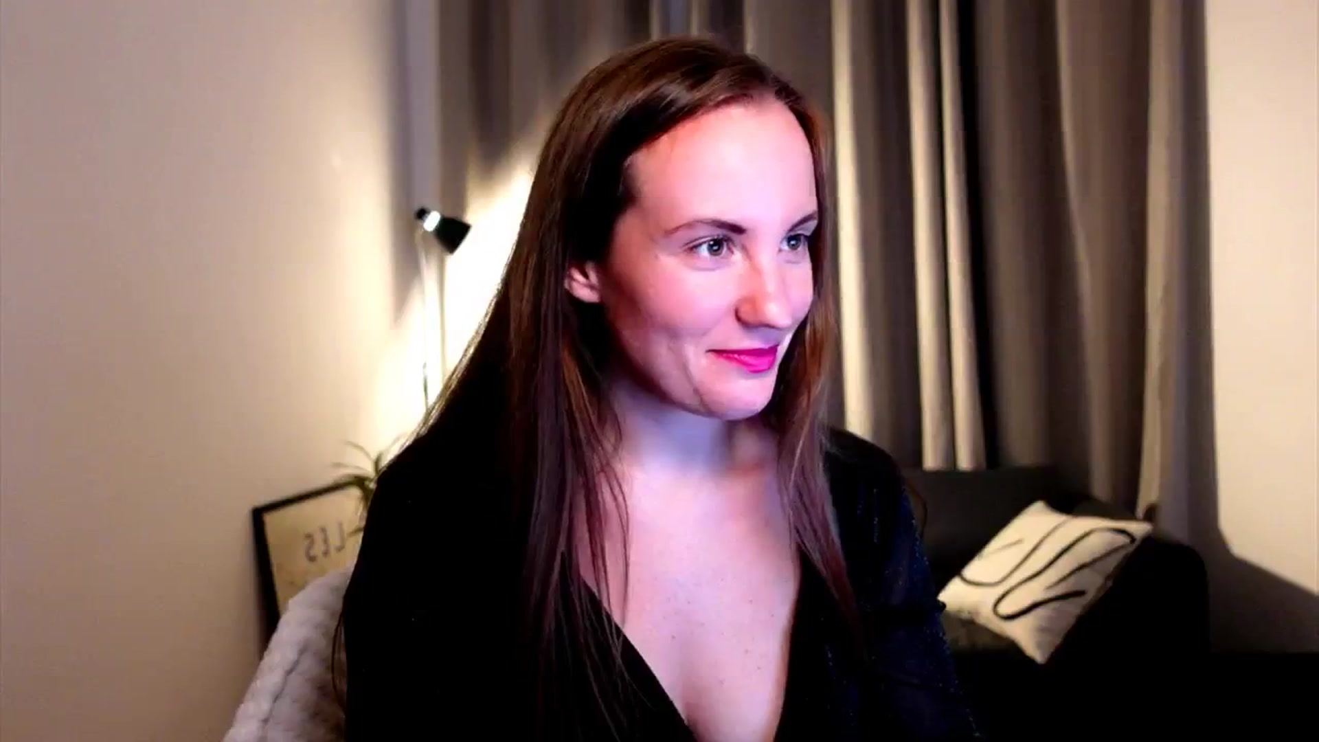 Gallery image thumbnail from Wonderr_Woman's myfreecams stream on, 10/07/2024, 20:43 image 8 of 20