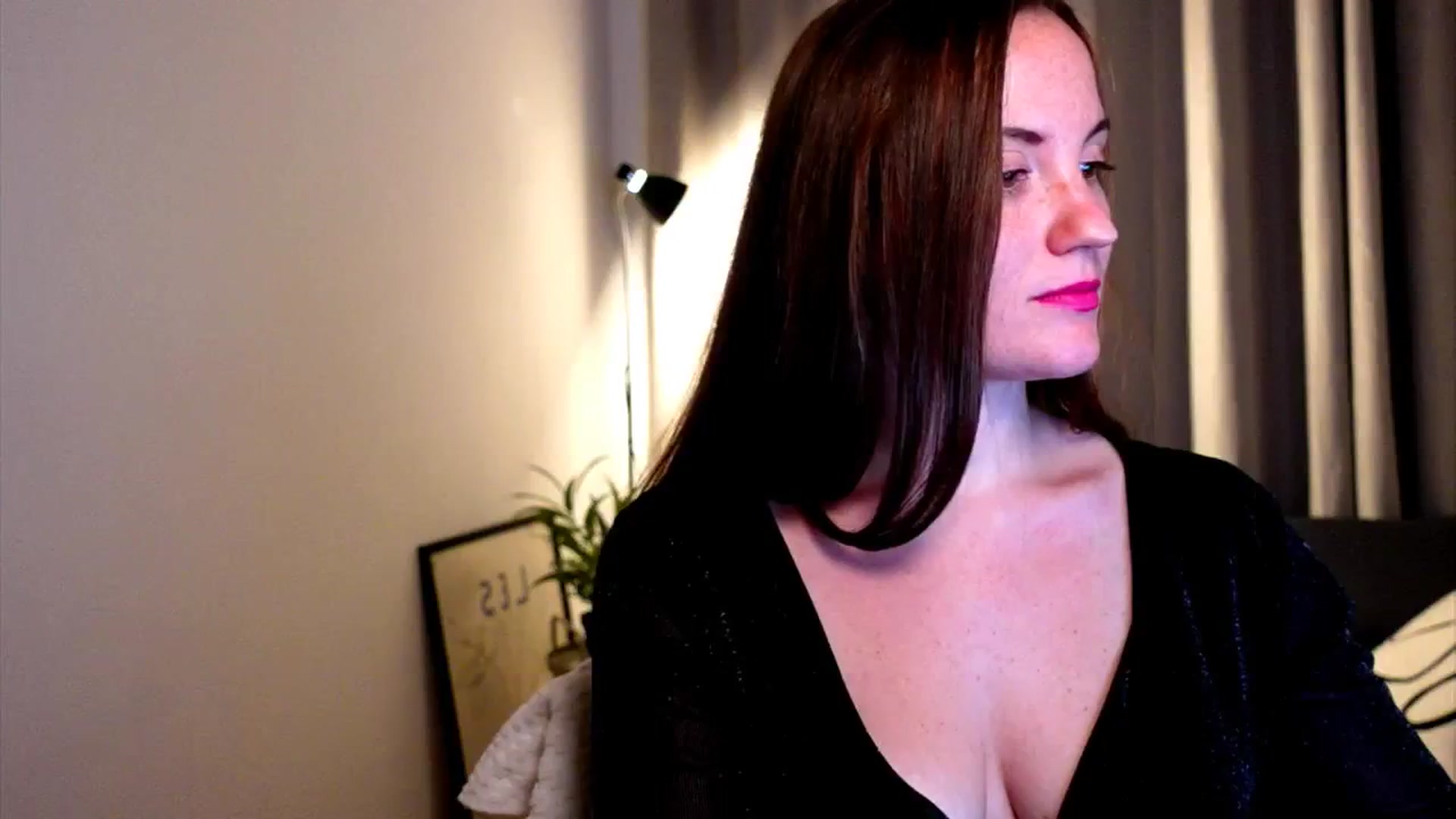 Gallery image thumbnail from Wonderr_Woman's myfreecams stream on, 10/07/2024, 21:52 image 2 of 20