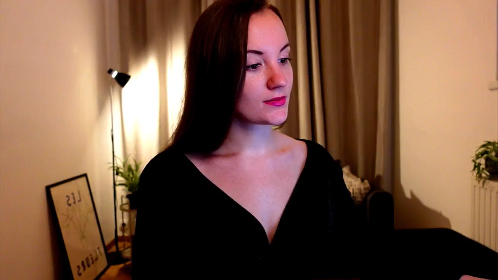 Gallery image thumbnail from Wonderr_Woman's myfreecams stream on, 10/13/2024, 10:42 image 3 of 20