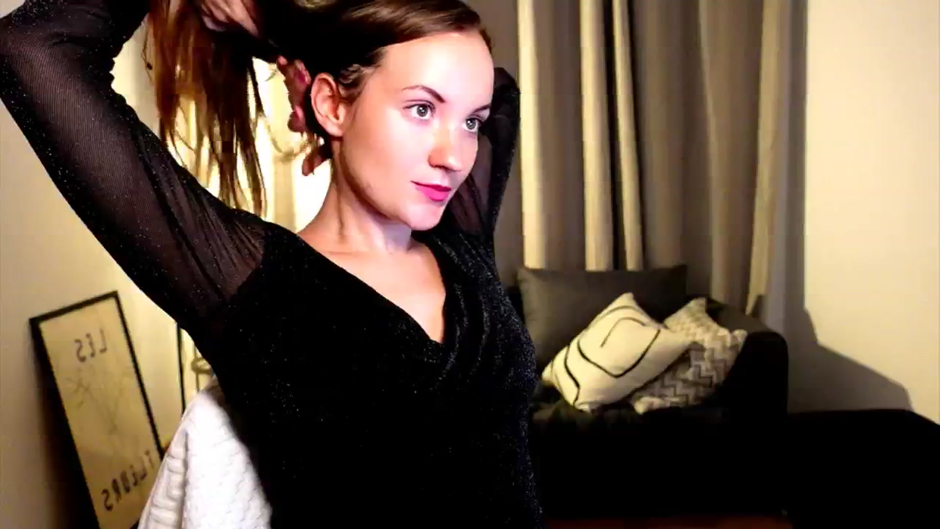 Gallery image thumbnail from Wonderr_Woman's myfreecams stream on, 10/13/2024, 14:07 image 16 of 20
