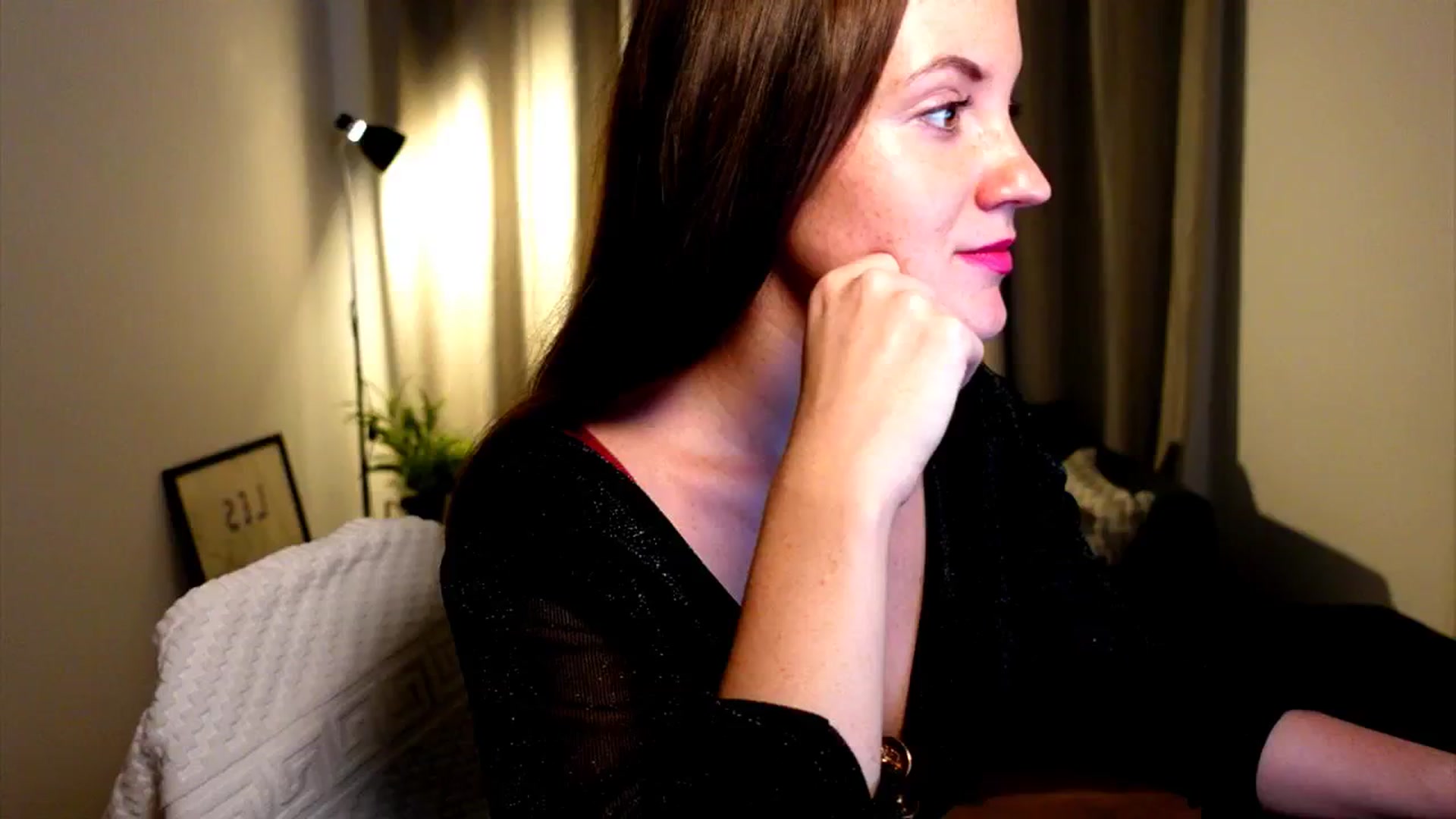Gallery image thumbnail from Wonderr_Woman's myfreecams stream on, 10/13/2024, 15:19 image 5 of 20
