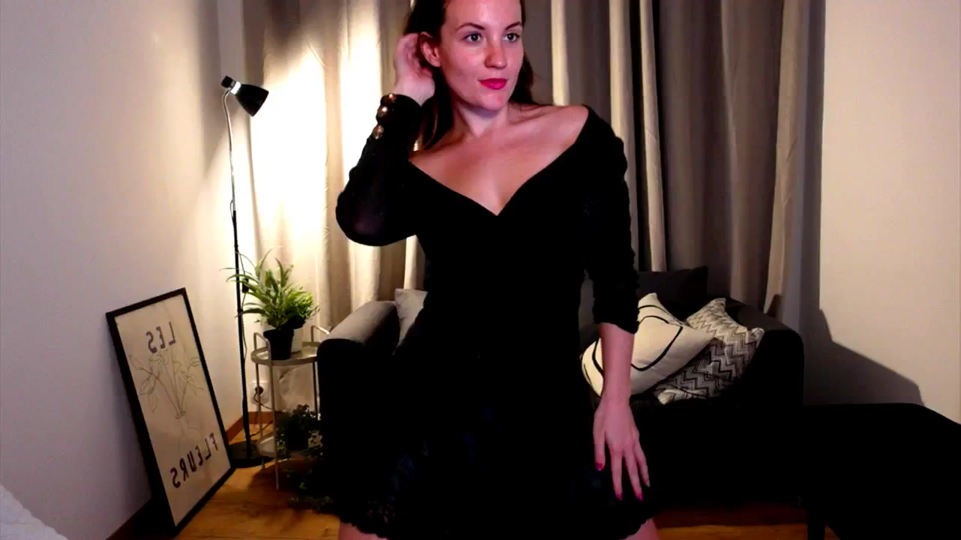 Gallery image thumbnail from Wonderr_Woman's myfreecams stream on, 10/13/2024, 15:44 image 1 of 20