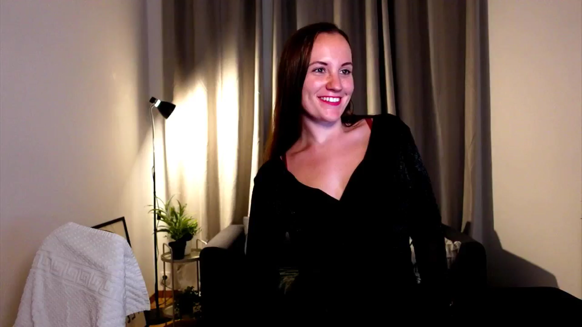 Gallery image thumbnail from Wonderr_Woman's myfreecams stream on, 10/13/2024, 18:16 image 1 of 20