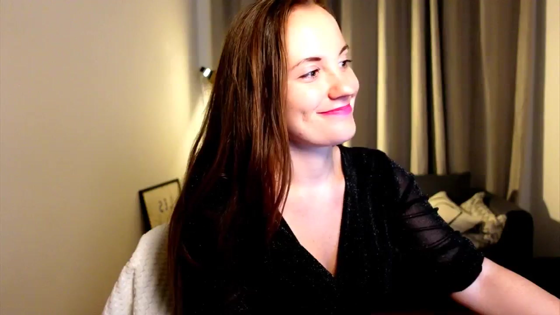Gallery image thumbnail from Wonderr_Woman's myfreecams stream on, 10/13/2024, 18:51 image 20 of 20
