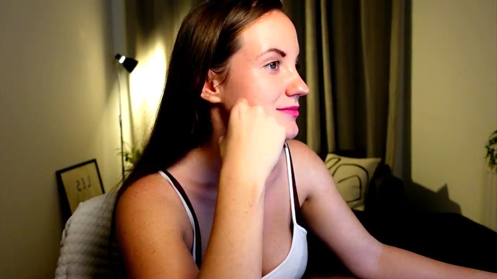Gallery image thumbnail from Wonderr_Woman's myfreecams stream on, 10/15/2024, 18:45 image 2 of 20