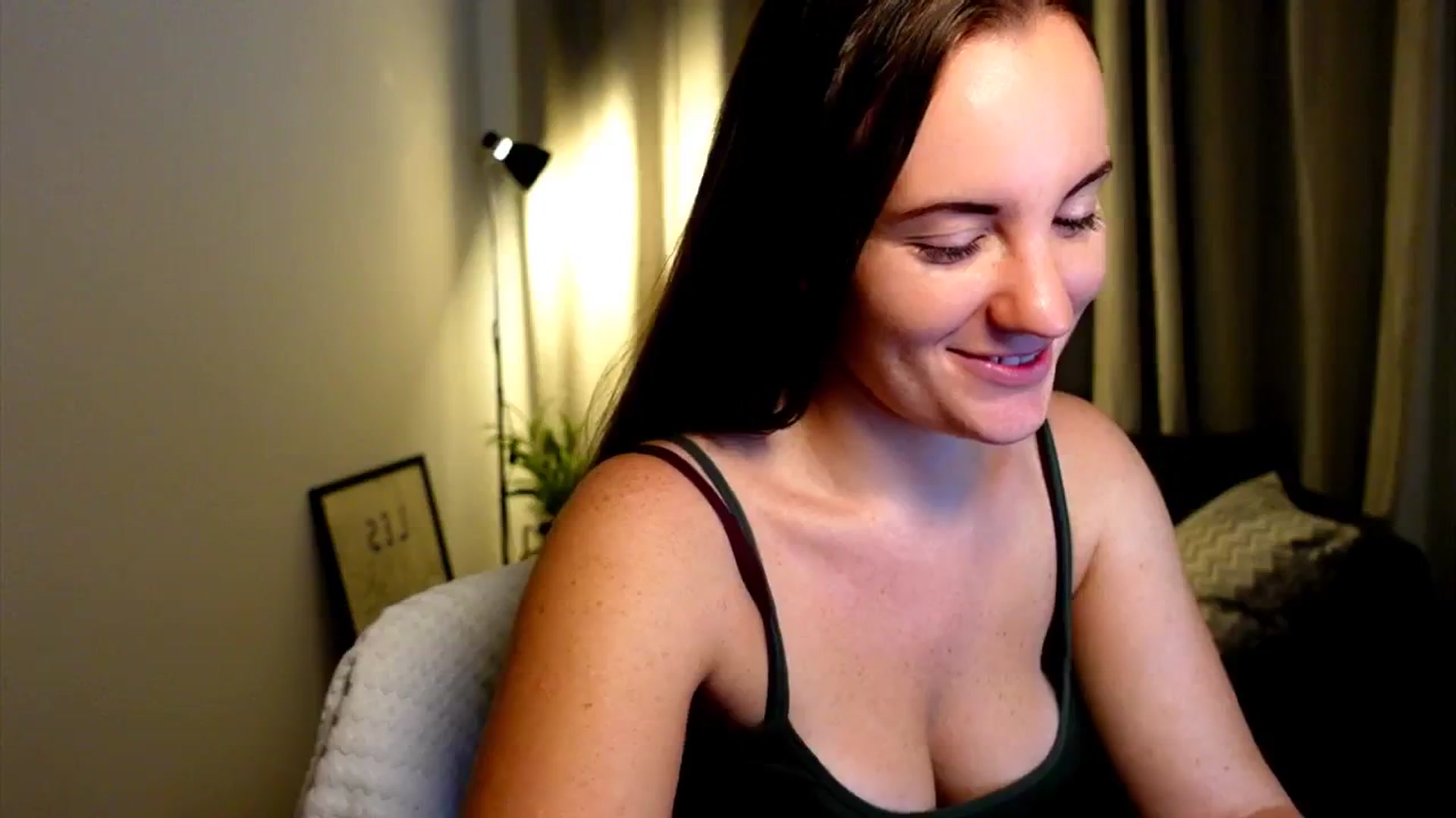 Gallery image thumbnail from Wonderr_Woman's myfreecams stream on, 10/16/2024, 12:37 image 6 of 20