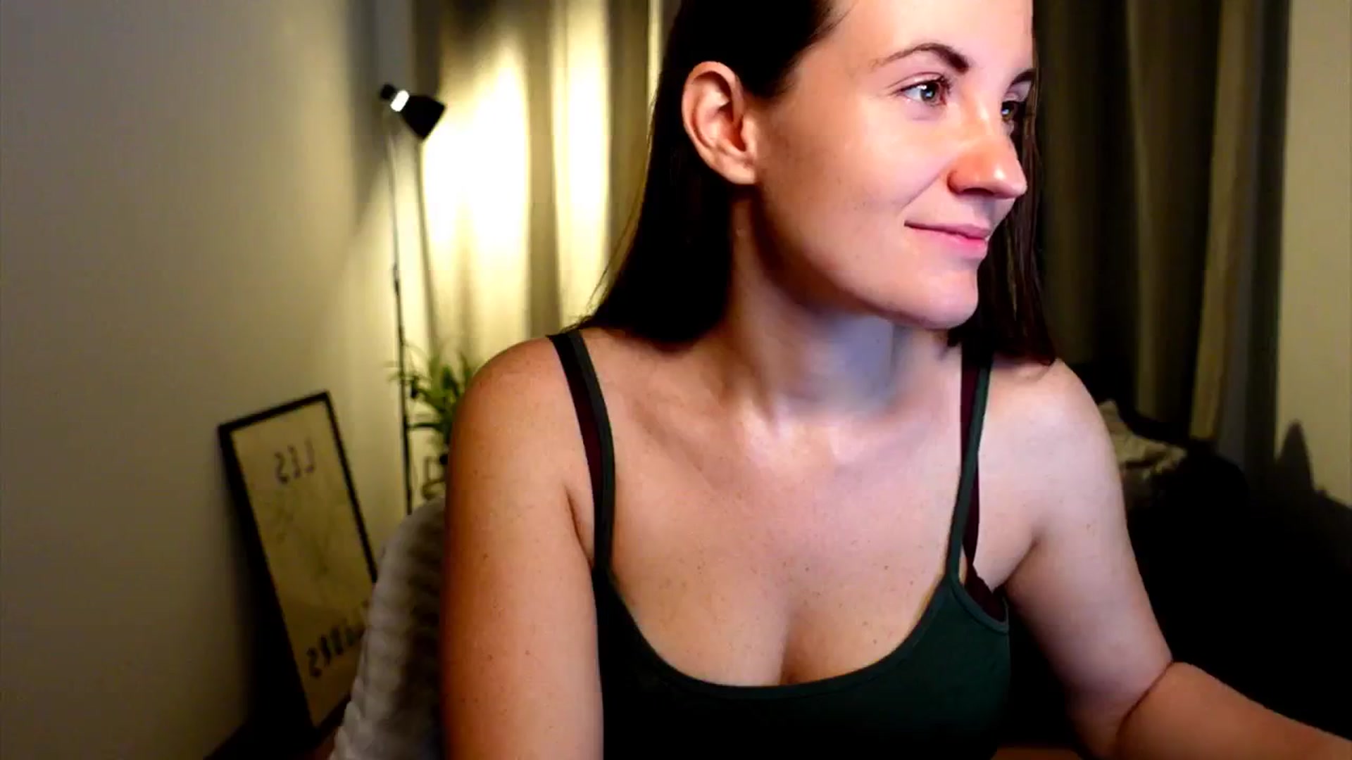 Gallery image thumbnail from Wonderr_Woman's myfreecams stream on, 10/16/2024, 12:37 image 11 of 20