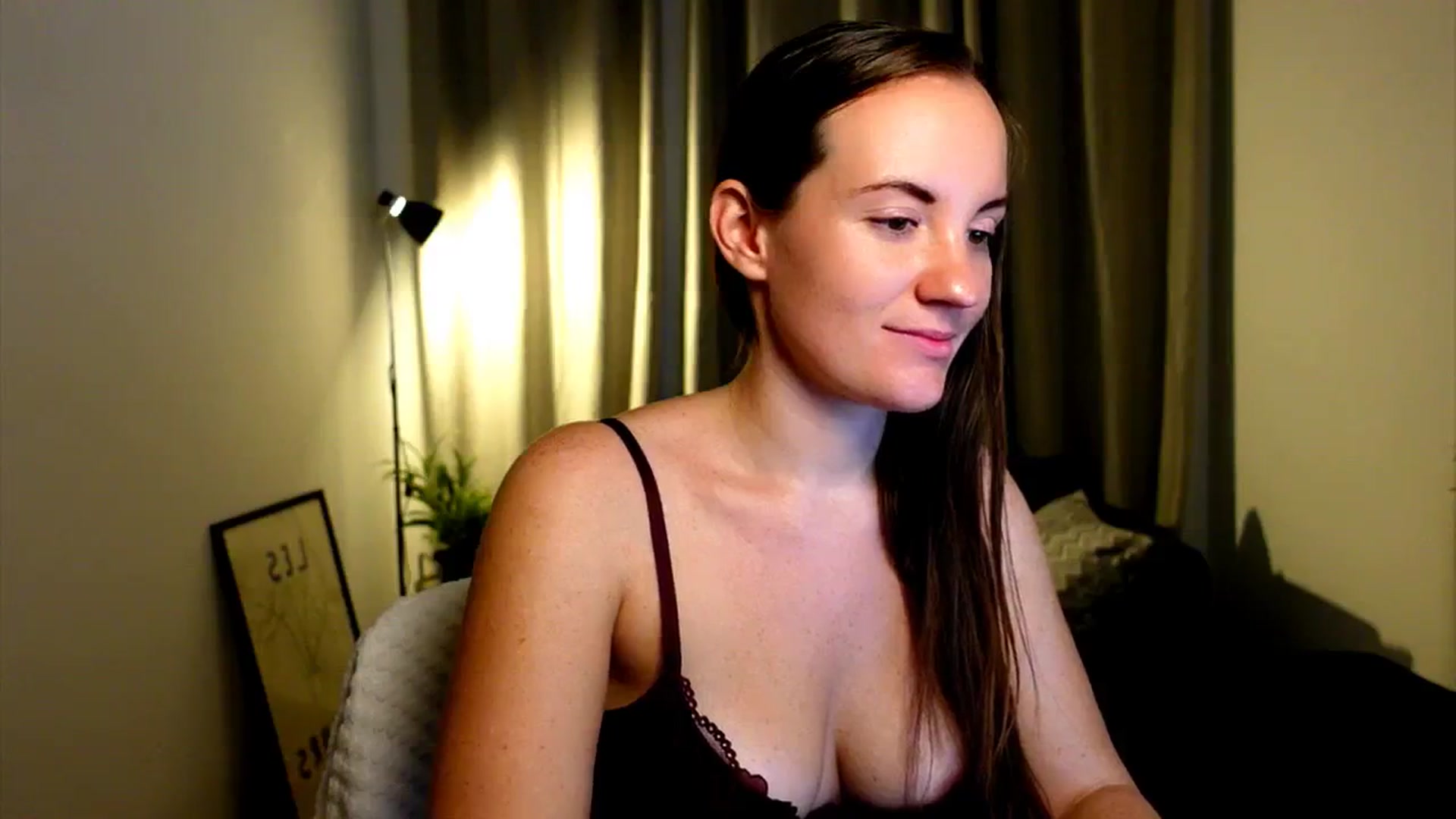 Gallery image thumbnail from Wonderr_Woman's myfreecams stream on, 10/16/2024, 14:05 image 9 of 20
