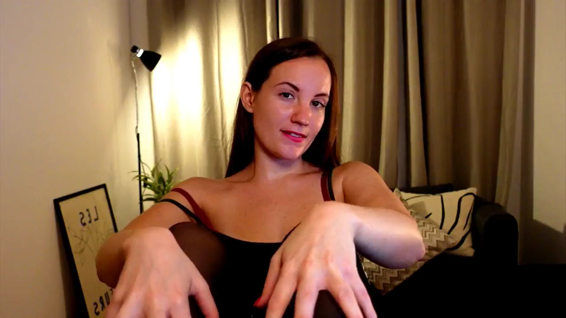 Gallery image thumbnail from Wonderr_Woman's myfreecams stream on, 10/17/2024, 13:34 image 17 of 20