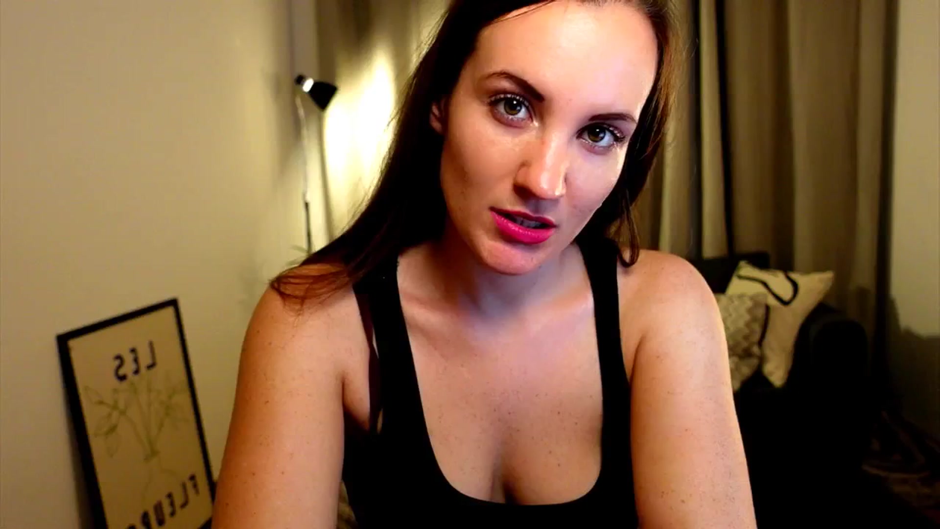 Gallery image thumbnail from Wonderr_Woman's myfreecams stream on, 10/20/2024, 19:34 image 19 of 20