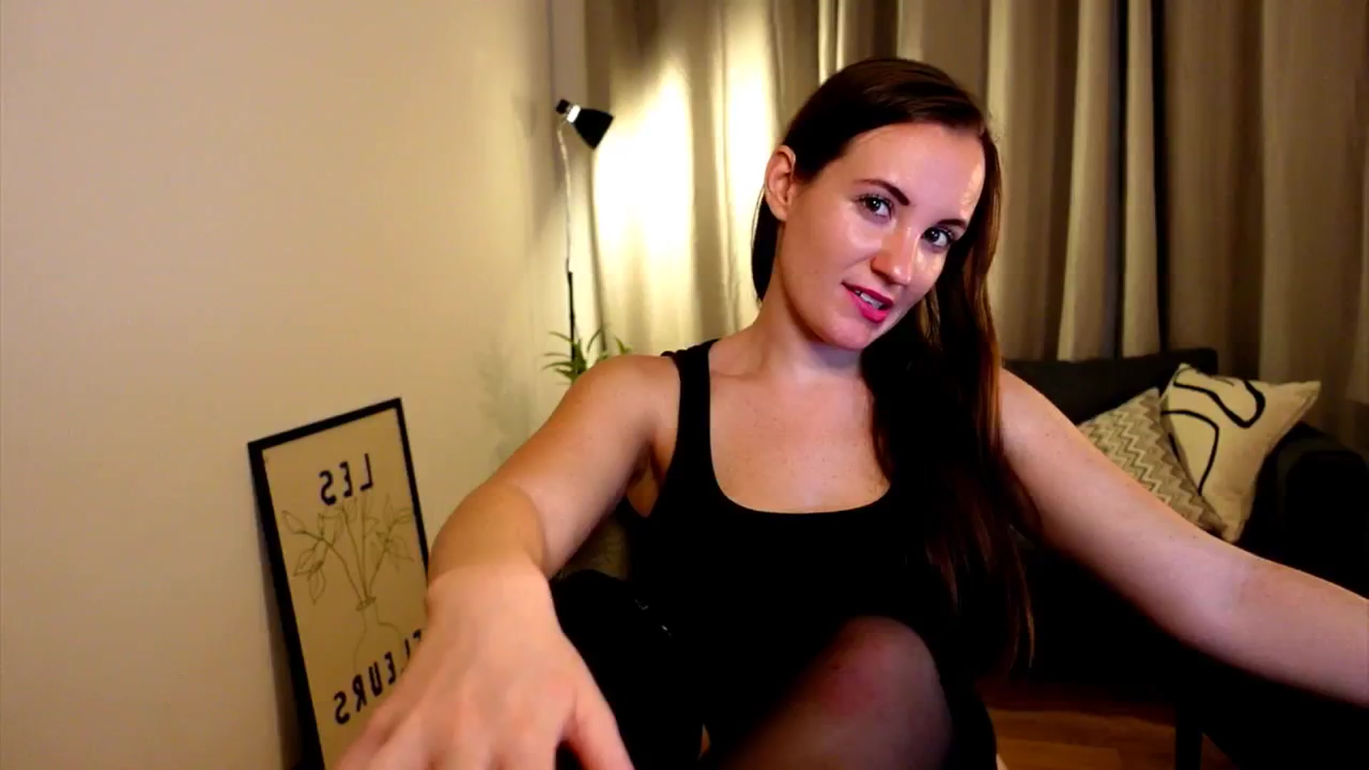 Gallery image thumbnail from Wonderr_Woman's myfreecams stream on, 10/20/2024, 22:38 image 8 of 20