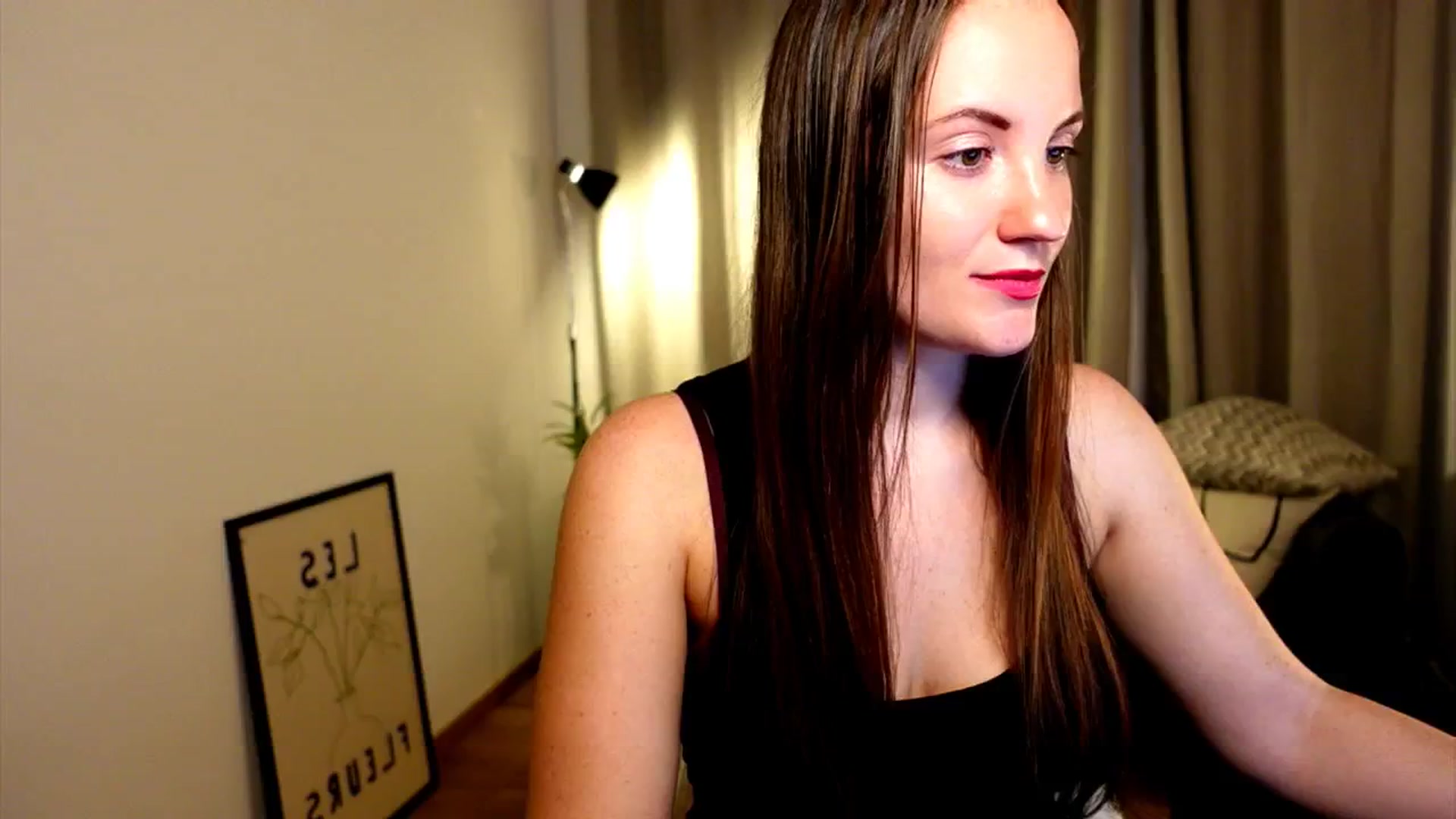 Gallery image thumbnail from Wonderr_Woman's myfreecams stream on, 10/22/2024, 16:57 image 1 of 20