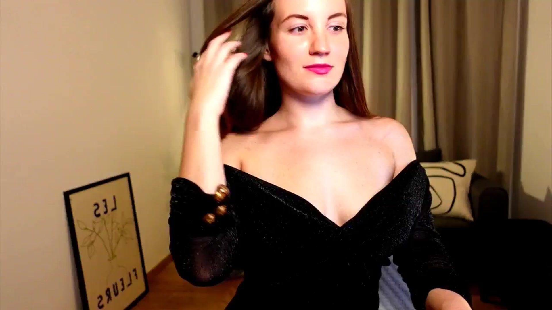 Gallery image thumbnail from Wonderr_Woman's myfreecams stream on, 10/24/2024, 17:07 image 20 of 20