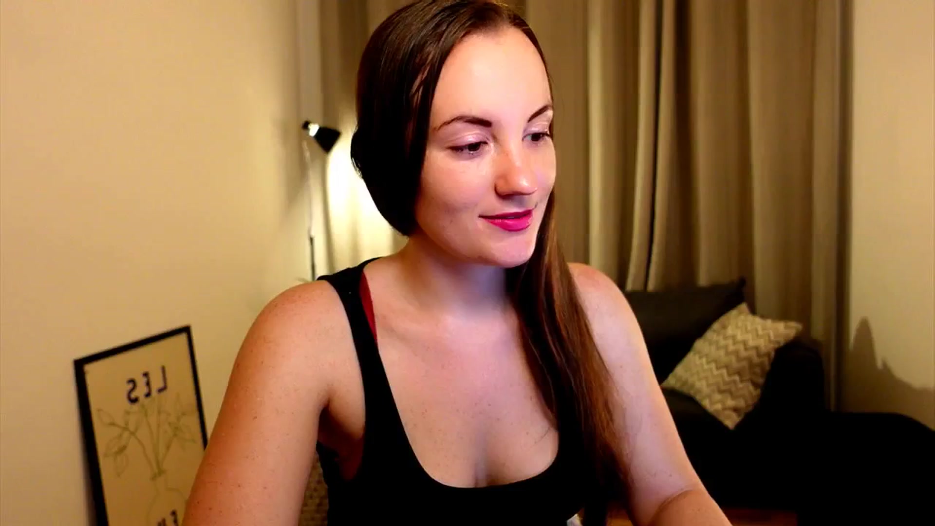Gallery image thumbnail from Wonderr_Woman's myfreecams stream on, 10/25/2024, 21:21 image 1 of 20