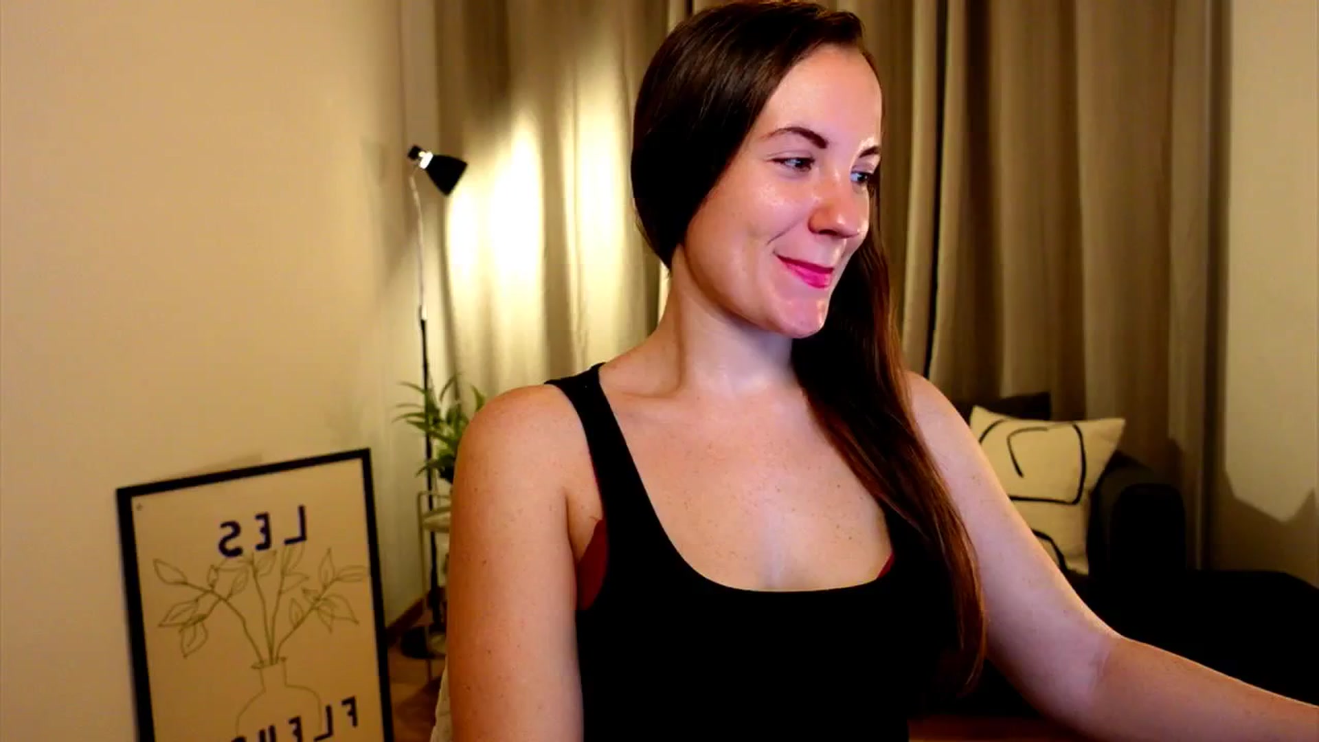 Gallery image thumbnail from Wonderr_Woman's myfreecams stream on, 10/26/2024, 09:00 image 5 of 20