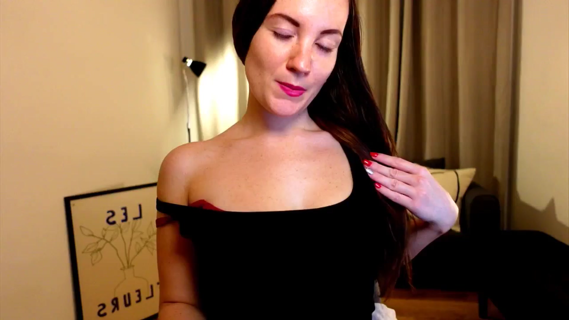 Gallery image thumbnail from Wonderr_Woman's myfreecams stream on, 10/26/2024, 09:00 image 9 of 20