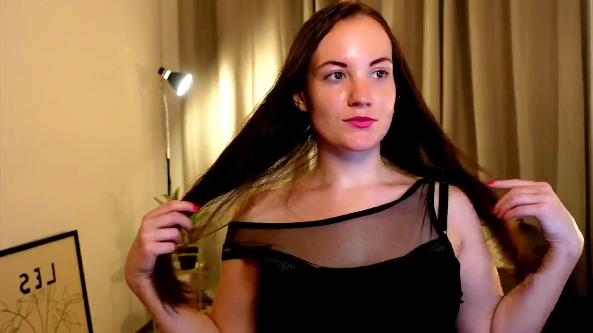 Gallery image thumbnail from Wonderr_Woman's myfreecams stream on, 10/29/2024, 09:00 image 18 of 20