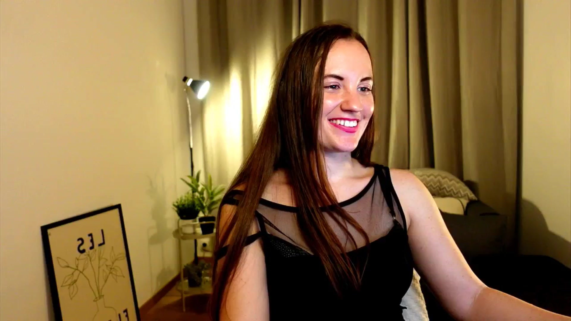 Gallery image thumbnail from Wonderr_Woman's myfreecams stream on, 10/31/2024, 20:11 image 6 of 20