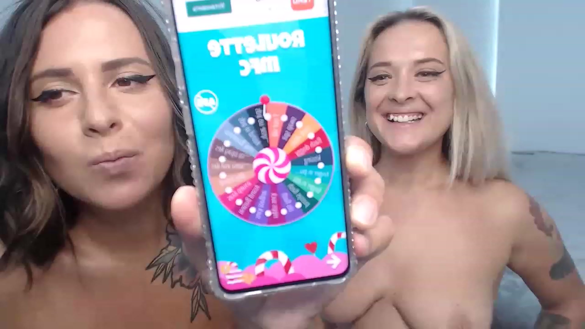 Gallery image thumbnail from WondersGirlsX's myfreecams stream on, 05/14/2023, 15:17 image 3 of 20