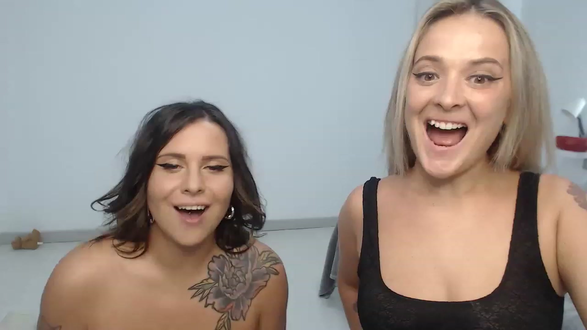 Gallery image thumbnail from WondersGirlsX's myfreecams stream on, 06/16/2023, 21:03 image 8 of 20