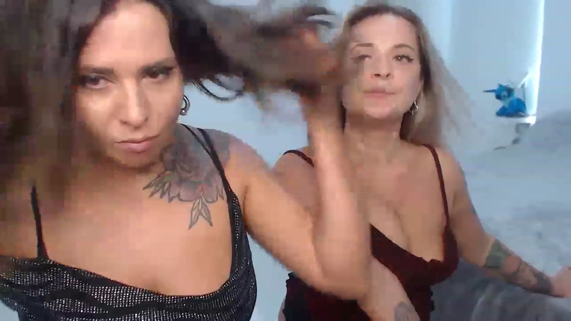 Gallery image thumbnail from WondersGirlsX's myfreecams stream on, 08/16/2023, 20:41 image 18 of 20