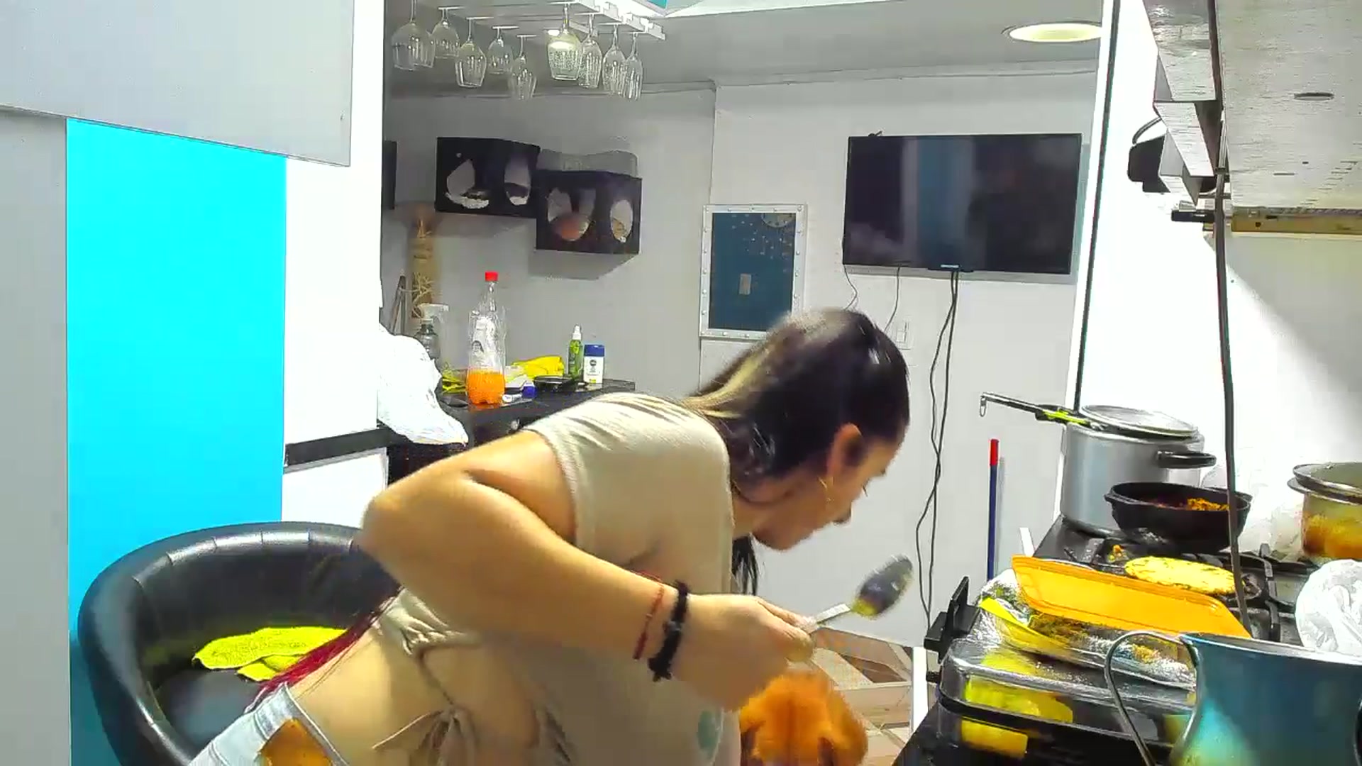 Gallery image thumbnail from Wondertitsxxx's myfreecams stream on, 12/31/2025, 08:19 image 14 of 20