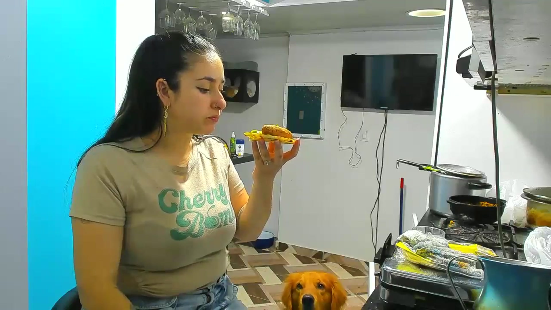 Gallery image thumbnail from Wondertitsxxx's myfreecams stream on, 12/31/2025, 08:19 image 17 of 20