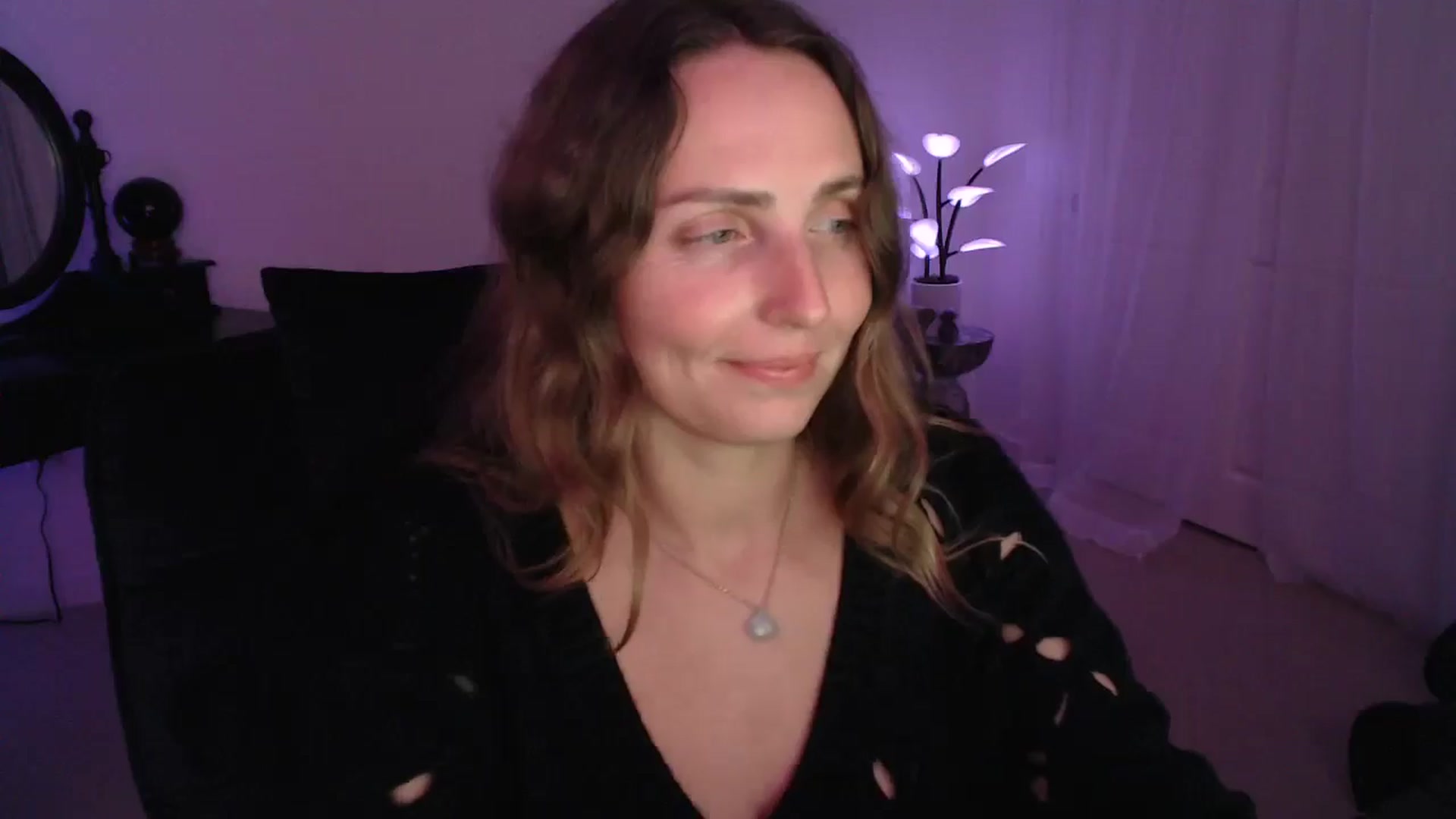 Gallery image thumbnail from WorldofMoody's myfreecams stream on, 04/20/2025, 07:53 image 19 of 20