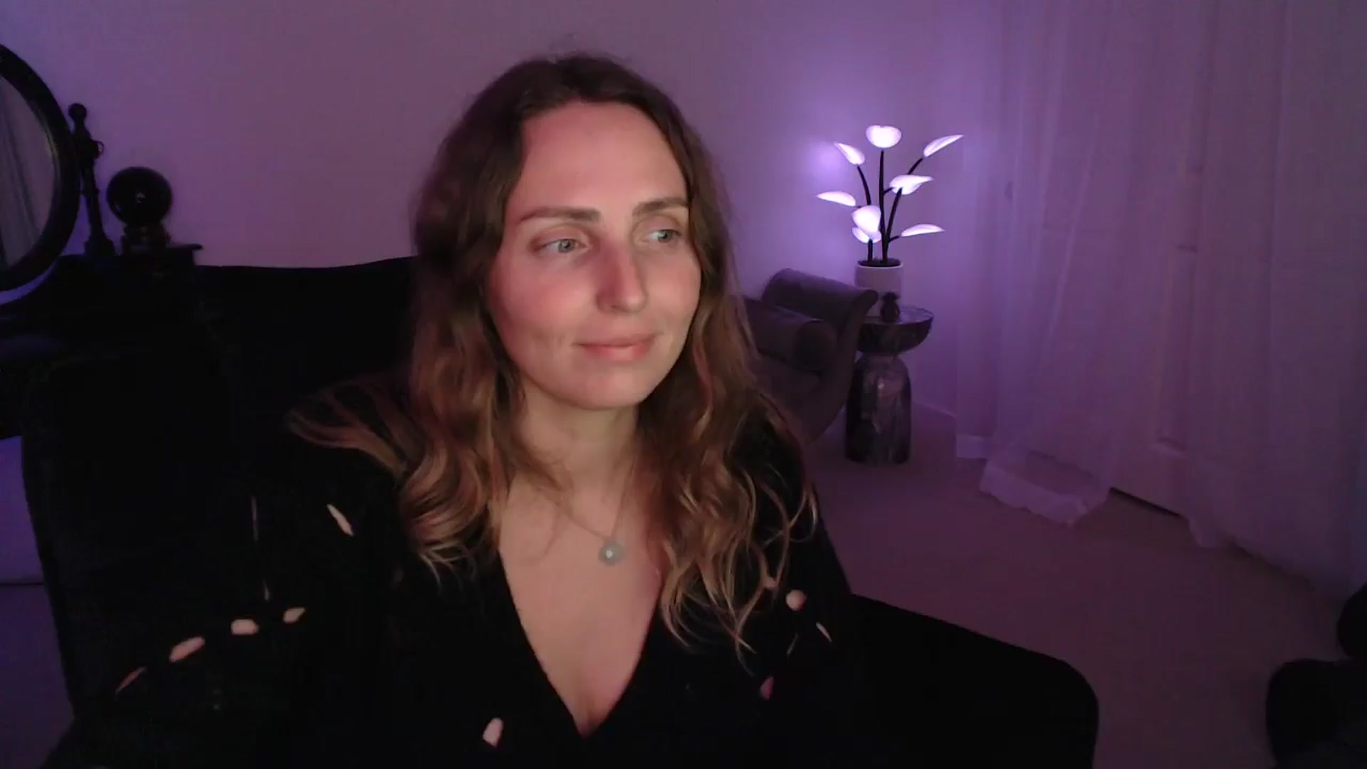 Gallery image thumbnail from WorldofMoody's myfreecams stream on, 04/20/2025, 07:53 image 16 of 20