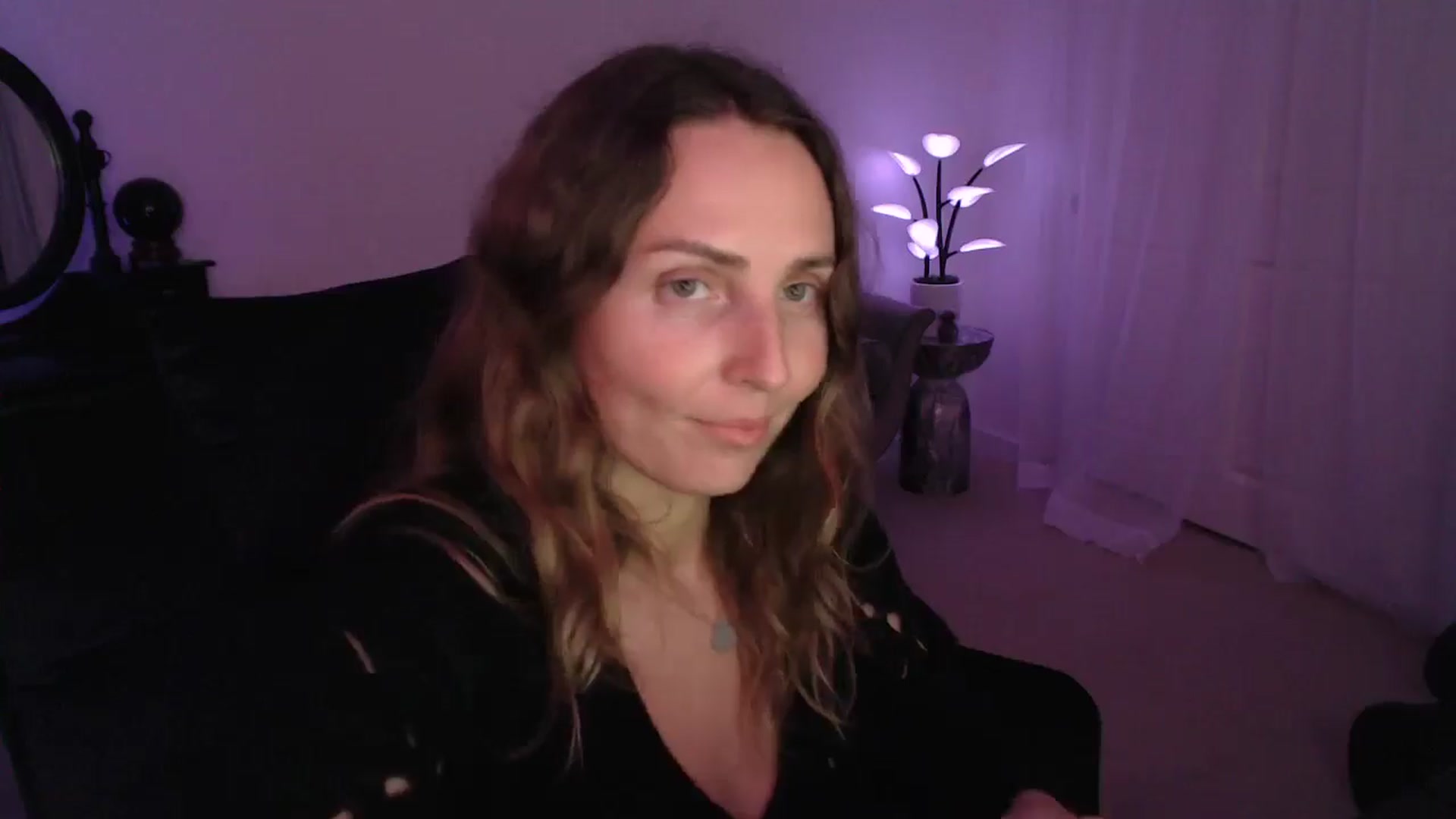 Gallery image thumbnail from WorldofMoody's myfreecams stream on, 04/20/2025, 07:53 image 18 of 20