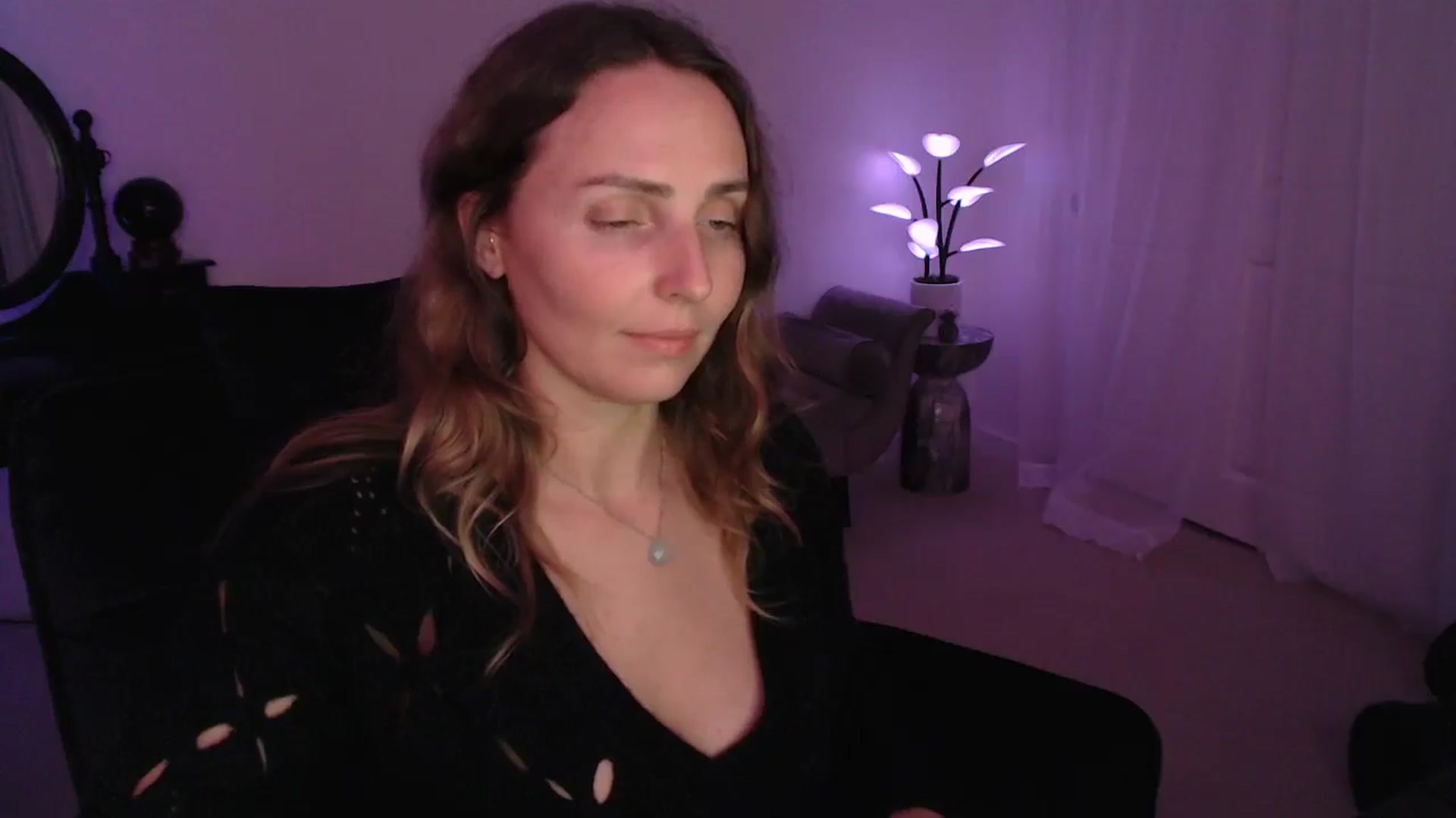 Gallery image thumbnail from WorldofMoody's myfreecams stream on, 04/20/2025, 07:53 image 14 of 20