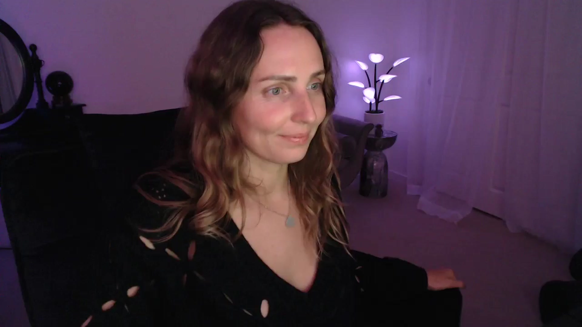 Gallery image thumbnail from WorldofMoody's myfreecams stream on, 04/20/2025, 07:53 image 17 of 20