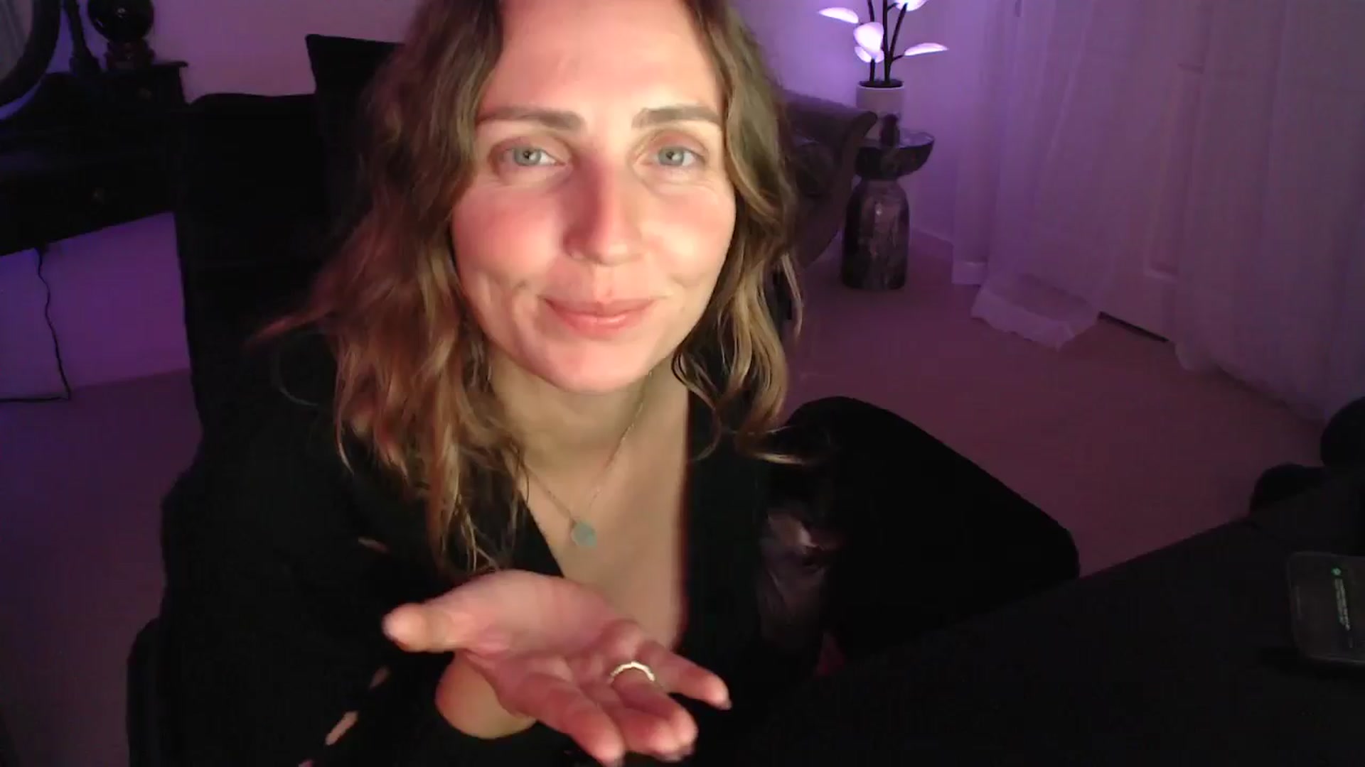 Gallery image thumbnail from WorldofMoody's myfreecams stream on, 04/20/2025, 09:28 image 17 of 20
