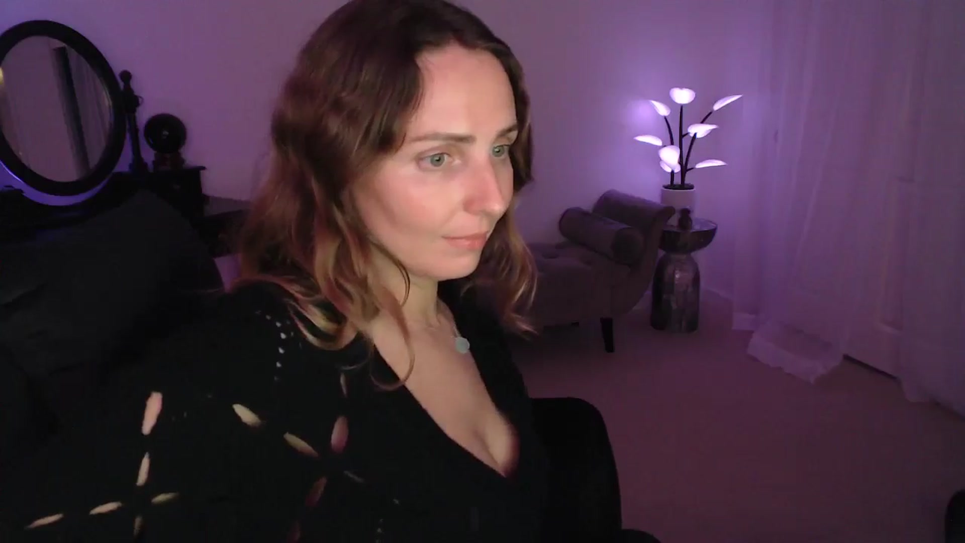 Gallery image thumbnail from WorldofMoody's myfreecams stream on, 04/20/2025, 09:28 image 6 of 20