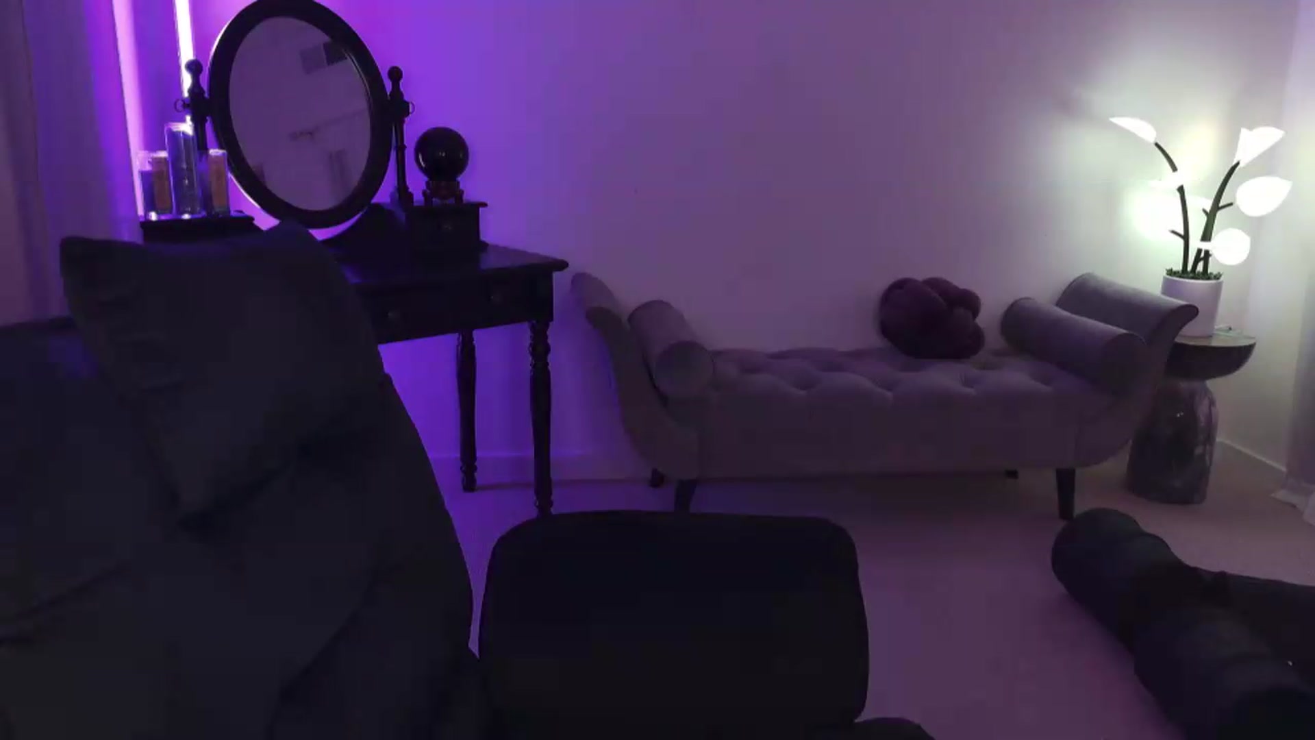 Gallery image thumbnail from WorldofMoody's myfreecams stream on, 05/26/2026, 07:38 image 18 of 20