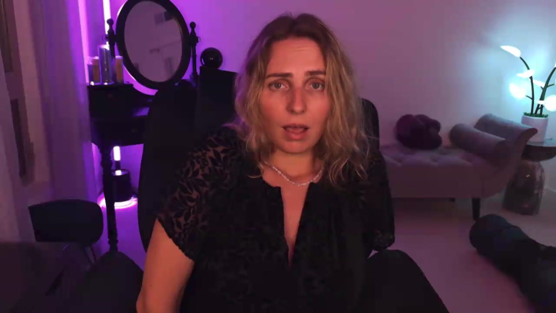Gallery image thumbnail from WorldofMoody's myfreecams stream on, 05/26/2026, 07:38 image 4 of 20