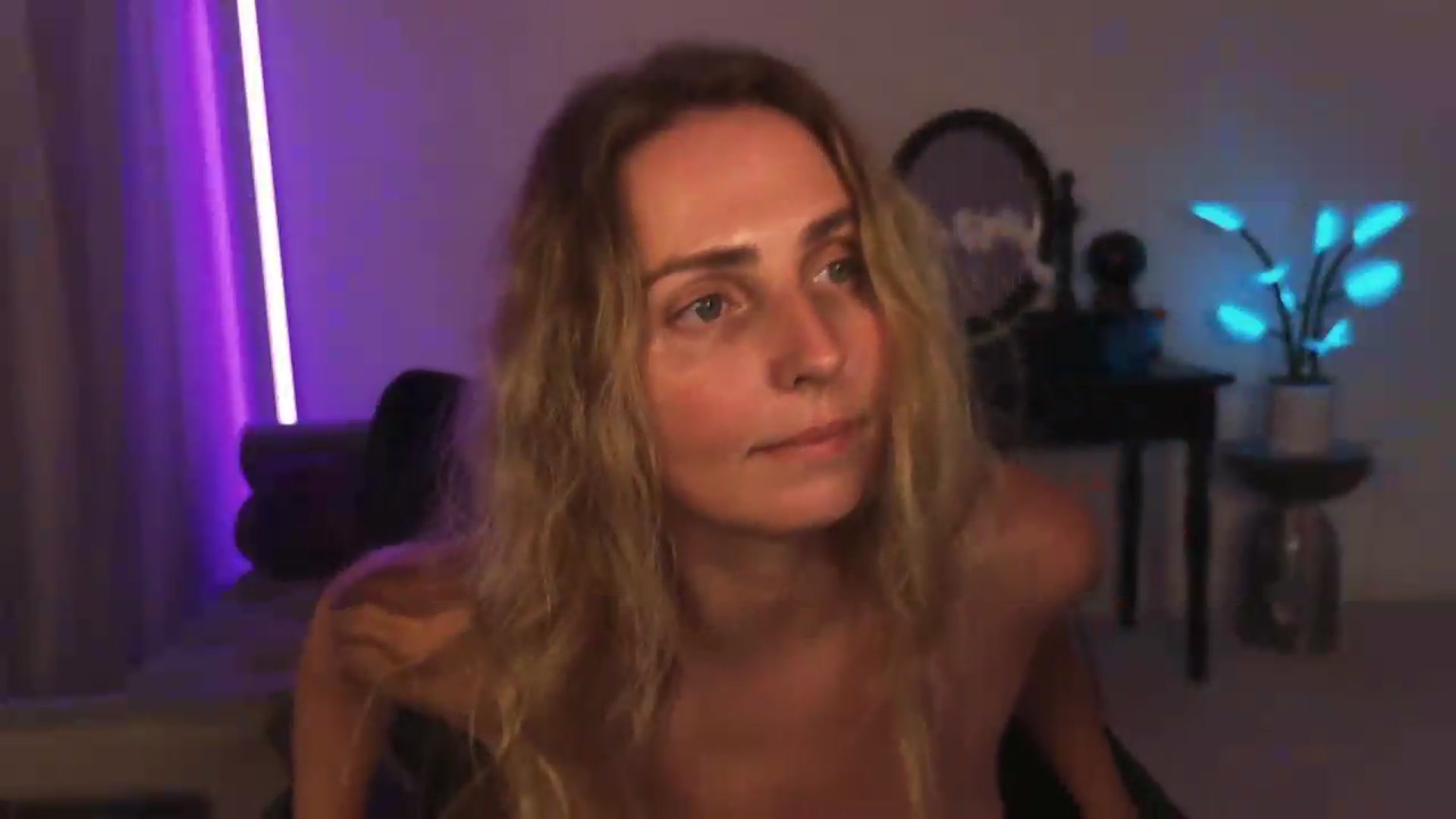 Gallery image thumbnail from WorldofMoody's myfreecams stream on, 06/06/2026, 08:03 image 10 of 20