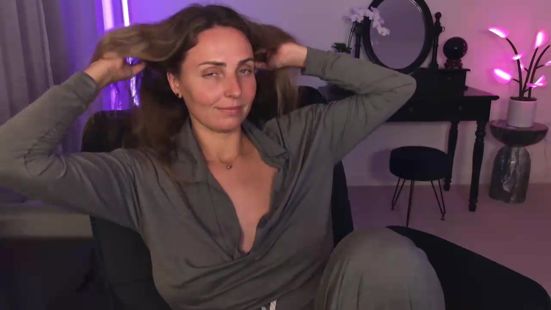 Gallery image thumbnail from WorldofMoody's myfreecams stream on, 06/21/2026, 07:19 image 2 of 20