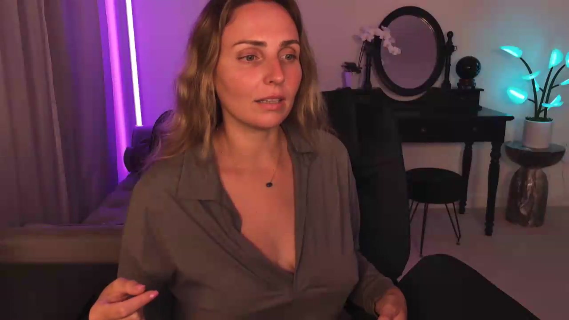 Gallery image thumbnail from WorldofMoody's myfreecams stream on, 06/21/2026, 07:19 image 7 of 20
