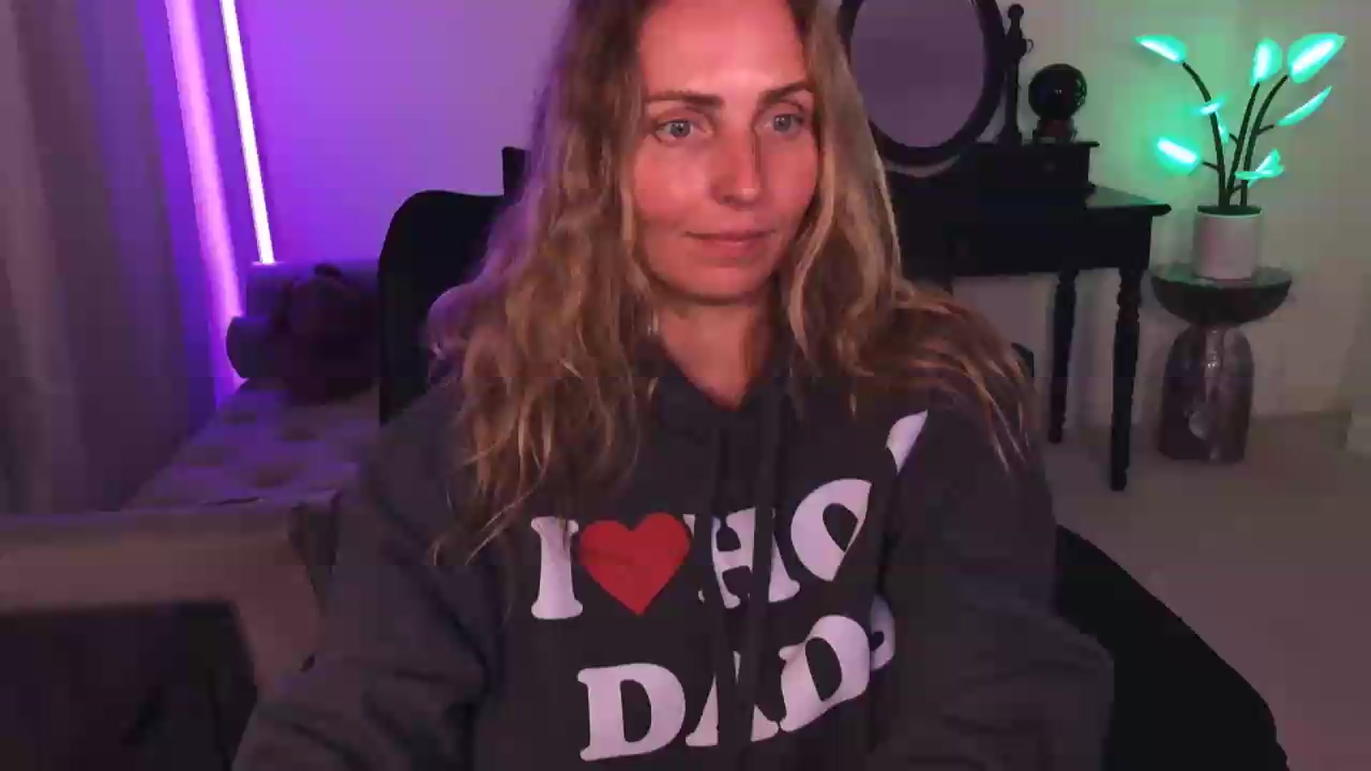 Gallery image thumbnail from WorldofMoody's myfreecams stream on, 06/22/2026, 07:09 image 9 of 20