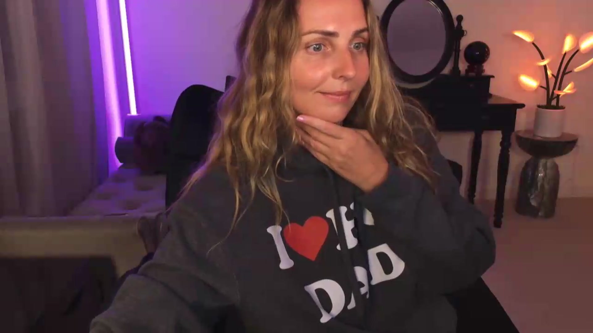 Gallery image thumbnail from WorldofMoody's myfreecams stream on, 06/22/2026, 07:09 image 2 of 20