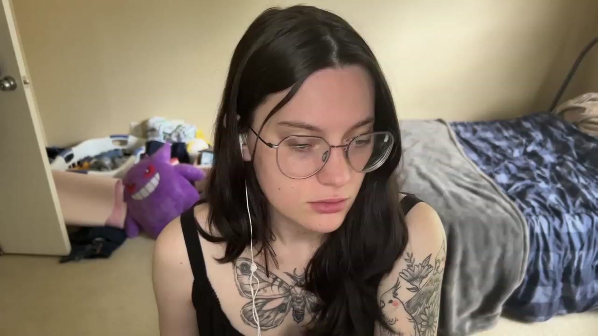 Gallery image thumbnail from WorshipLucina's myfreecams stream on, 08/18/2023, 16:16 image 17 of 20
