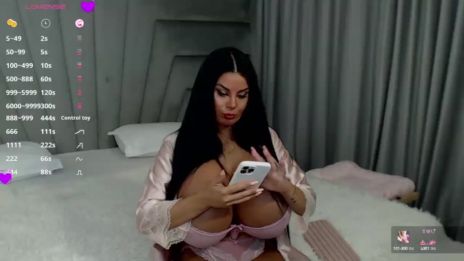 Gallery image thumbnail from WorshipRita69's myfreecams stream on, 09/04/2025, 21:45 image 14 of 20