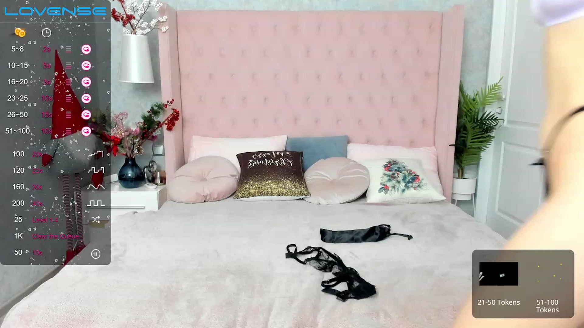Gallery image thumbnail from WowCandy's myfreecams stream on, 12/15/2022, 21:36 image 4 of 20