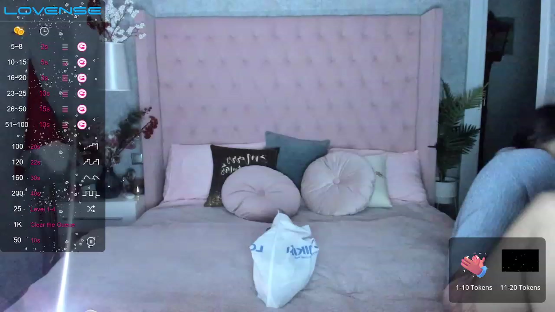 Gallery image thumbnail from WowCandy's myfreecams stream on, 12/16/2022, 02:24 image 6 of 20