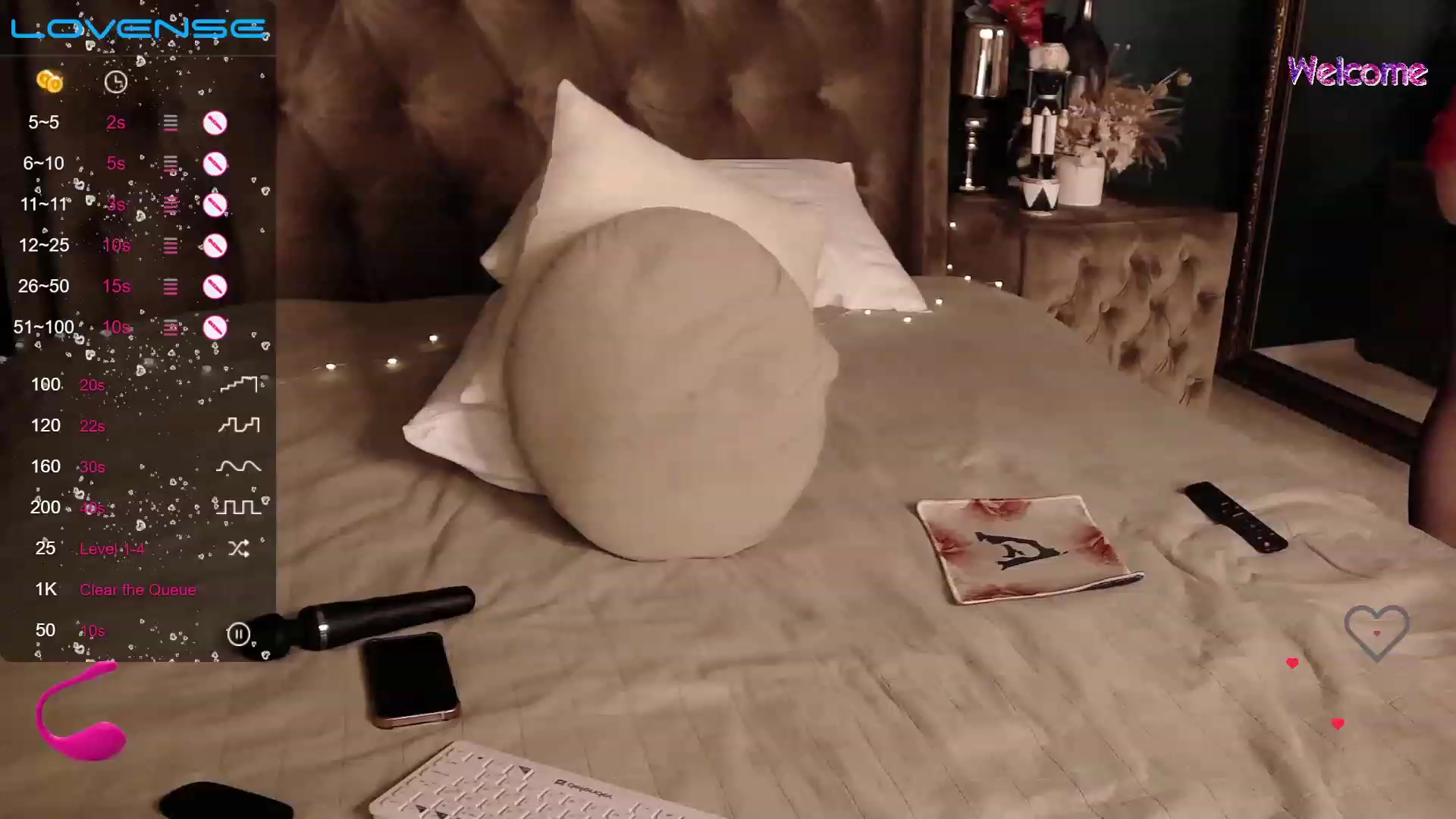 Gallery image thumbnail from WowCandy's myfreecams stream on, 12/18/2022, 20:28 image 18 of 20