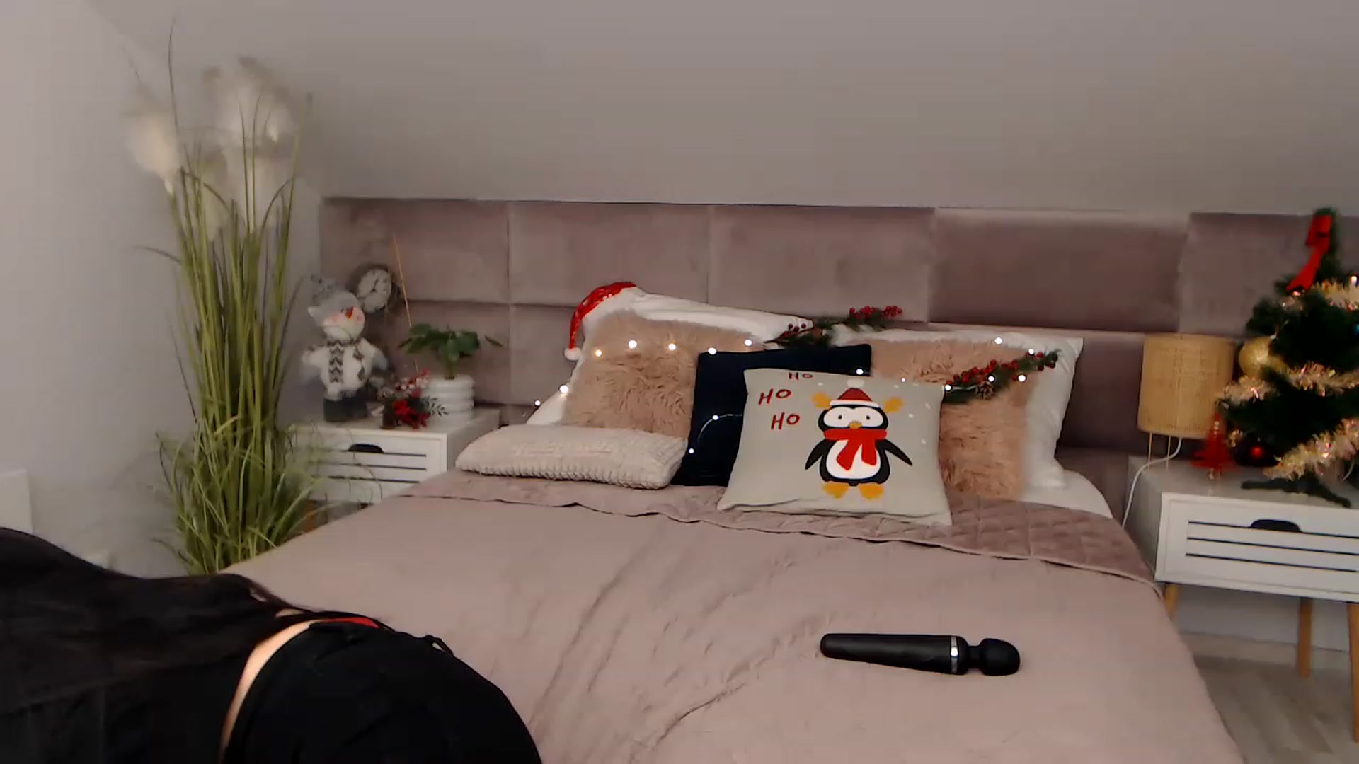 Gallery image thumbnail from WowCandy's myfreecams stream on, 12/21/2022, 20:13 image 17 of 20